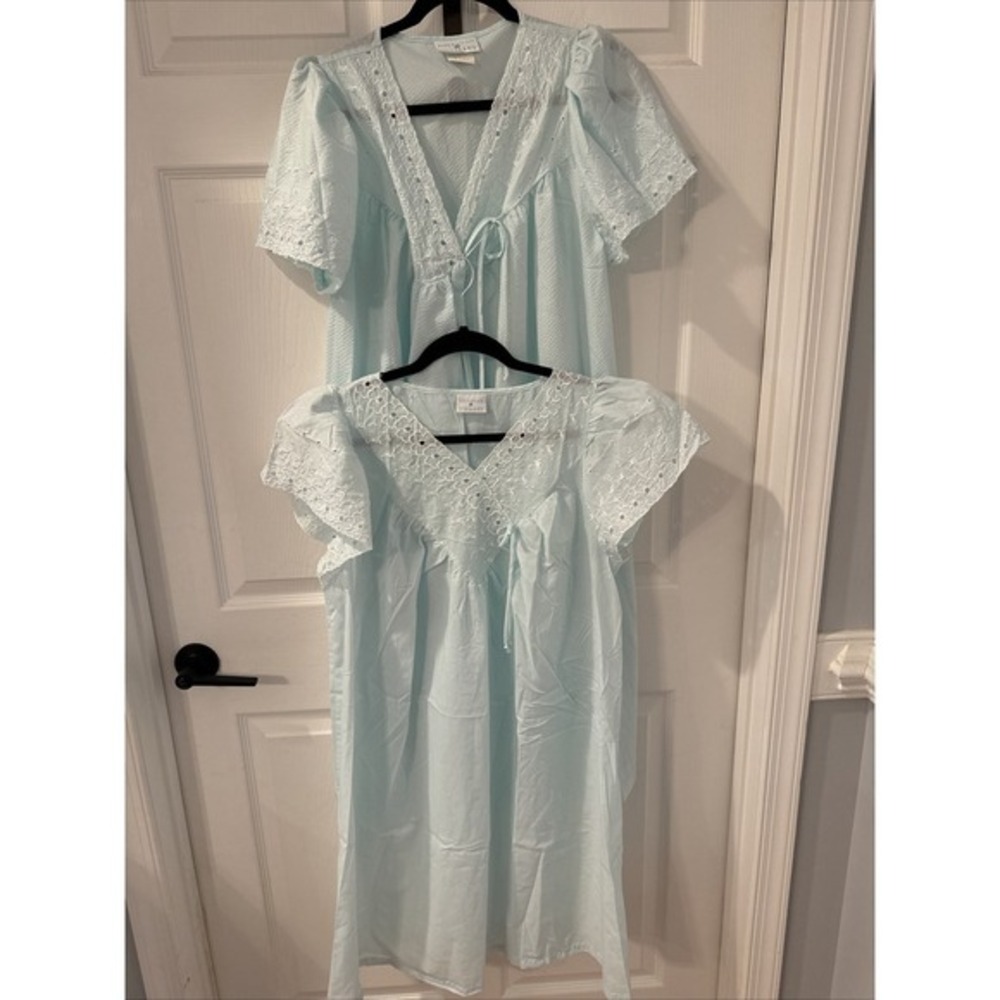 Gilligan O'Malley Blue‎ Waffle Eyelet Cottage Core  Zip Robe & Nightgown 8-10